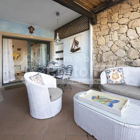 Apartman 26 Baia Del Faro - Trilocale Con Patio E Giardino Vista Mare *